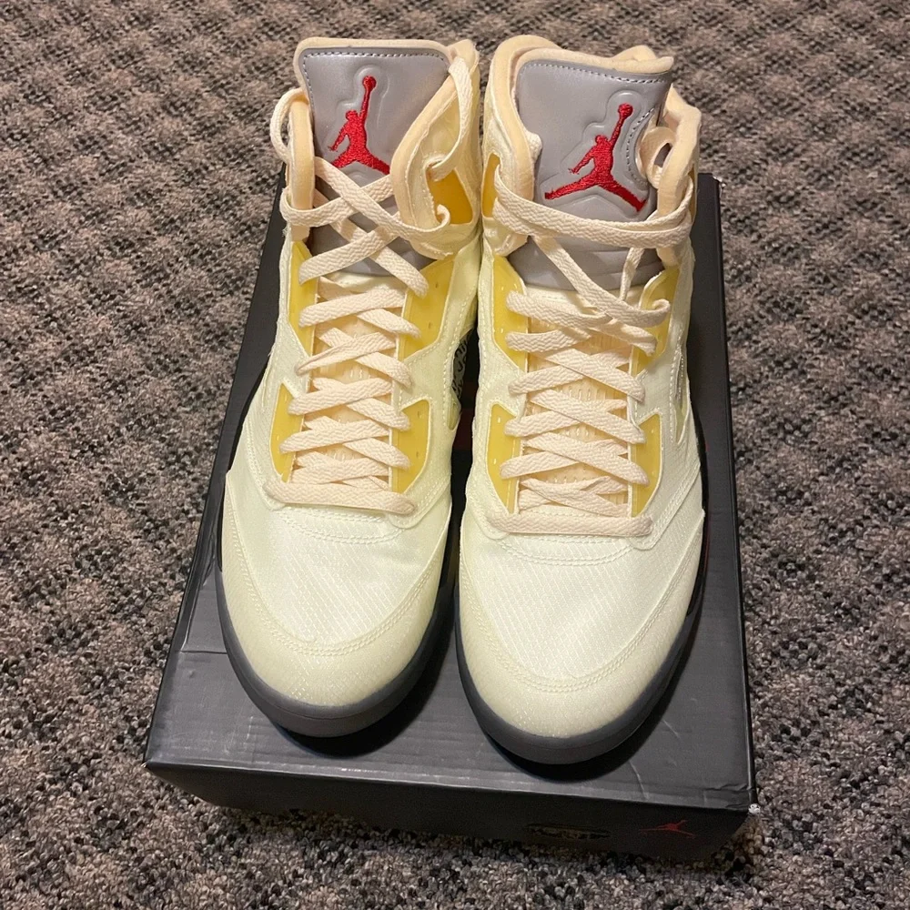 Off White Jordan 5 - Picture 6 of 7